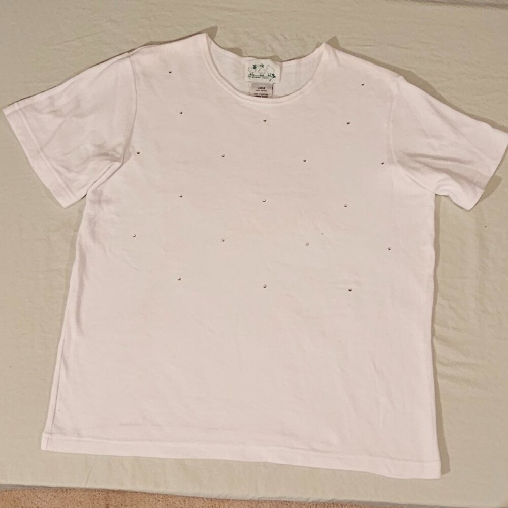 White Short Sleeved Knit Top with Rhinstones Scattered on front